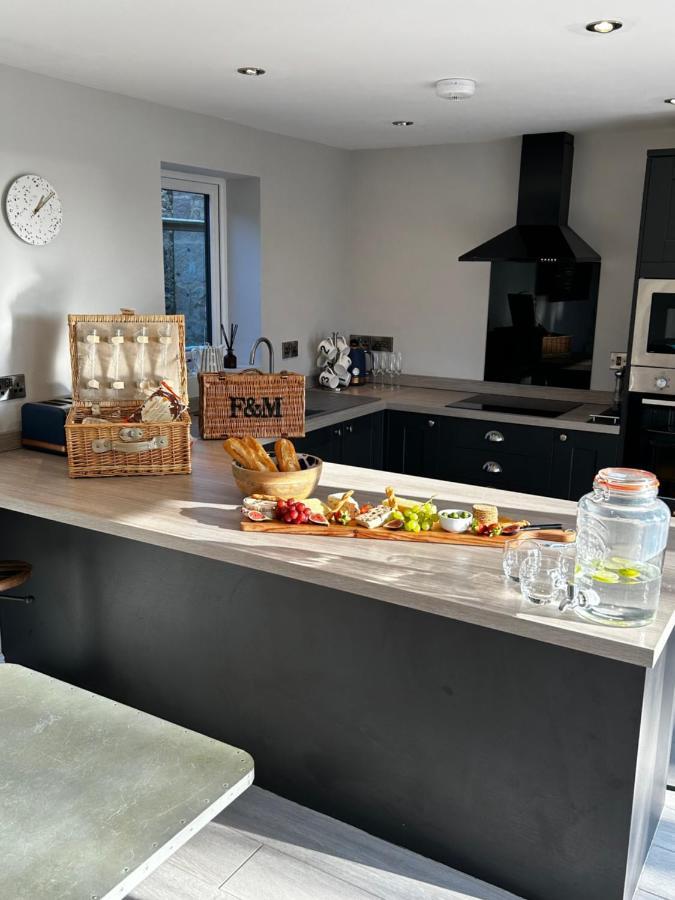 Beautiful 3 Bedroom Cottage With Fantastic Views Carsington Exterior foto